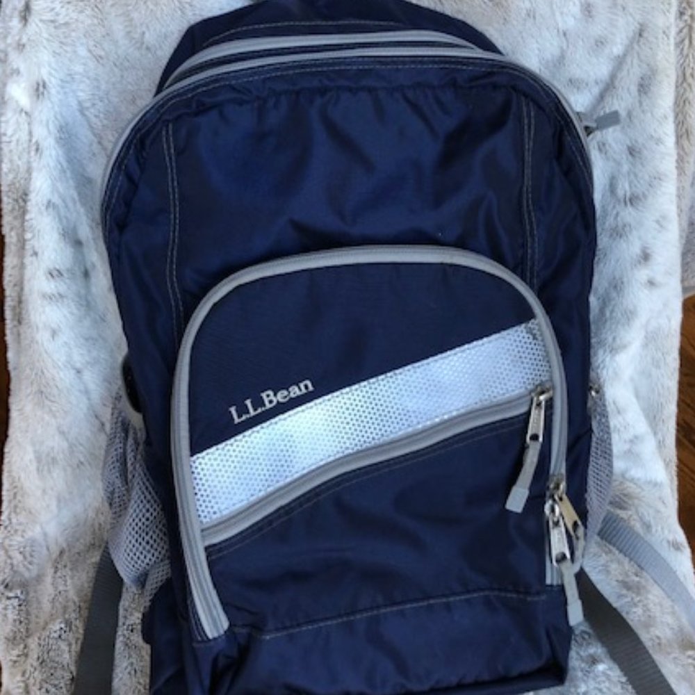L.L. Bean Navy Blue Backpack - like new